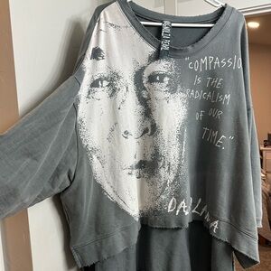 Magnolia Pearl Gray Graphic Sweatshirt